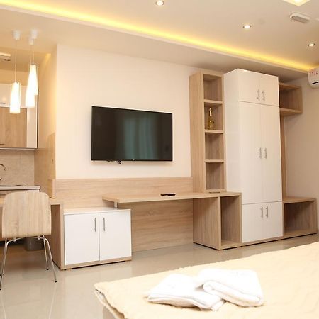 Gold Crown Apartments ヤゴディナ エクステリア 写真